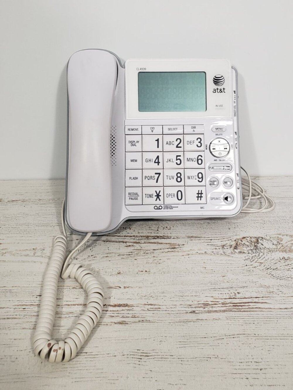 AT&T CL4939 Push Button Landline Phone with answering machine